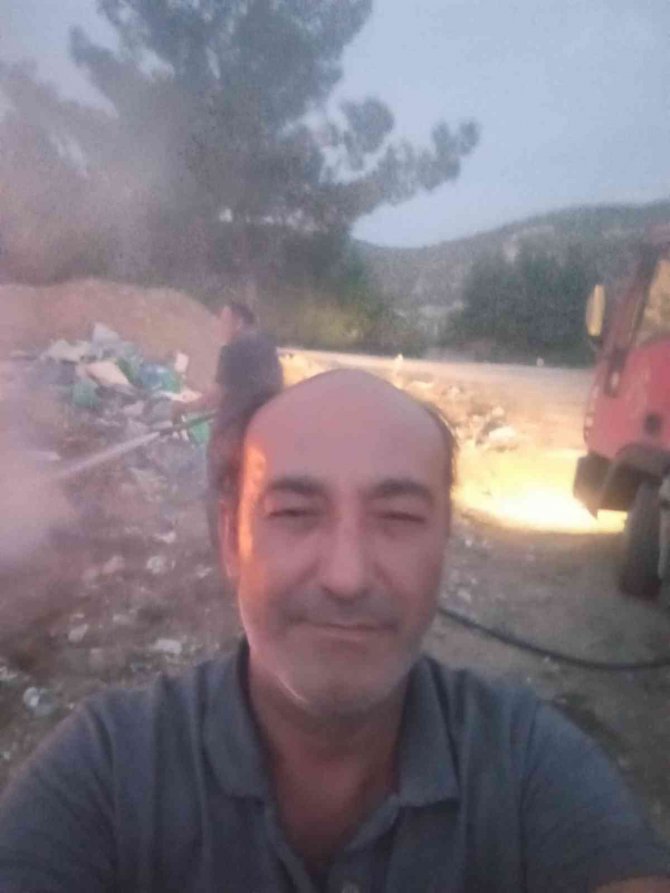 Orman Yangınına 17 Yıl İtfaiye Şoförlüğü Yapmış Olan Muhtar Yetişti