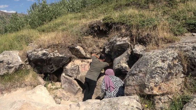 Volkanik Dağın ‘Buhar Bacaları’nda Korkutan Görüntü