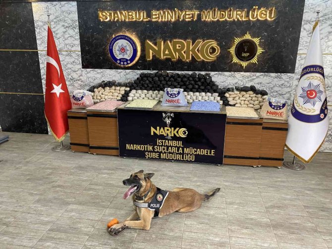 İ̇stanbul’da Narkotik Operasyonu: 72 Kilo Esrar İle Yüz Binlerce Uyuşturucu Hap Ele Geçirildi
