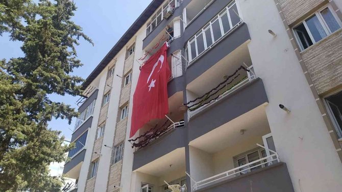 Gaziantep’e Şehit Ateşi Düştü