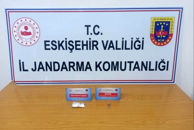Çalıntı Motosiklet İle Yakalanan Şüphelinin Üzerinden Uyuşturucu Çıktı