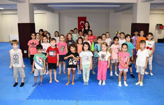 Çocuklar Yaz Tatilini Verimli Geçiriyor
