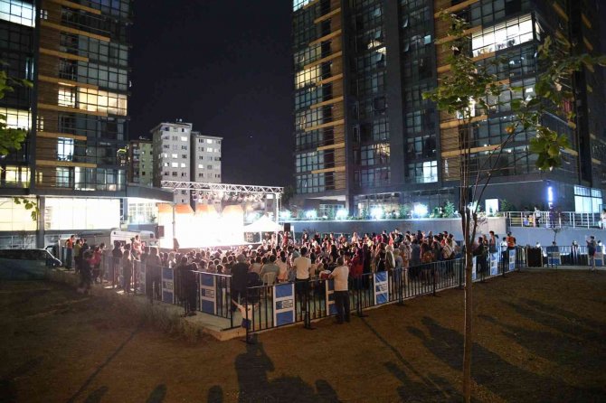 Kadıköy’de “Mahallemde Çocuk Tiyatrosu” Başlıyor