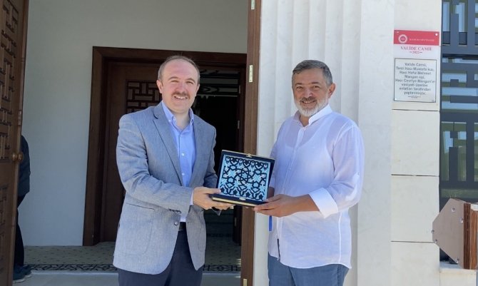 Valide Hanım Camisi İbadete Açıldı