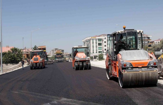 Van Büyükşehir Belediyesinden Asfalt Çalışması