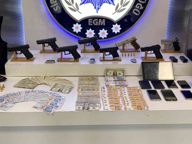 İ̇stanbul Polisinden 8 İlde Yasa Dışı Bahis Operasyonu