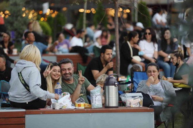 Yenimahalle’de Yaz Akşamlarına “Bergen” Damga Vurdu