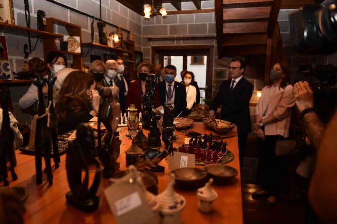 Türkiye’nin Afrika Büyükelçilerinden Afrika Evi’ne Ziyaret