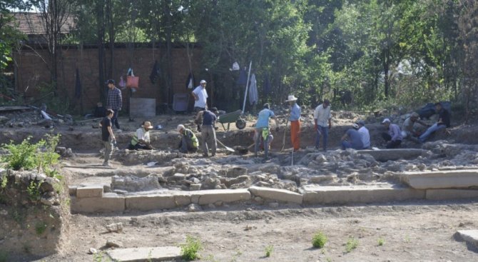 Aizanoi Kazıları Tamamen Dpü’ye Devredildi