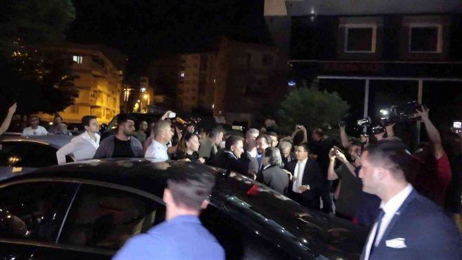 Babacan’ın Canlı Yayınında ‘Erdoğan’ Sloganları