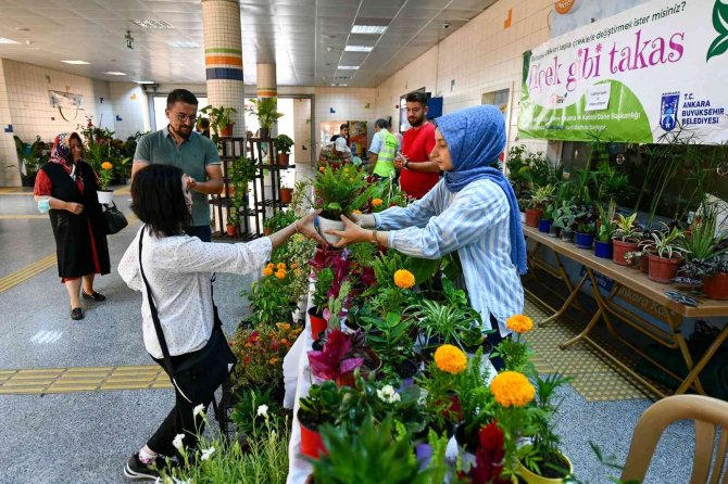 ‘Çiçek Takası’ Uygulamasının Adresi Bu Kez Koru Metrosu