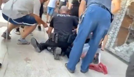 Antalya’da Kavga İhbarına Giden 2 Polis Silahla Yaralandı