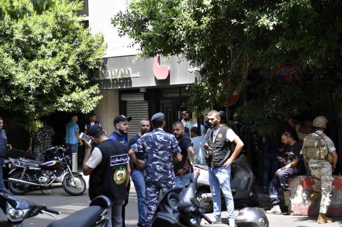 Lübnan’da Bankada Rehine Krizi