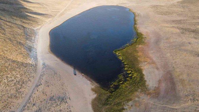 Kalp Gölü Havadan Görüntülendi