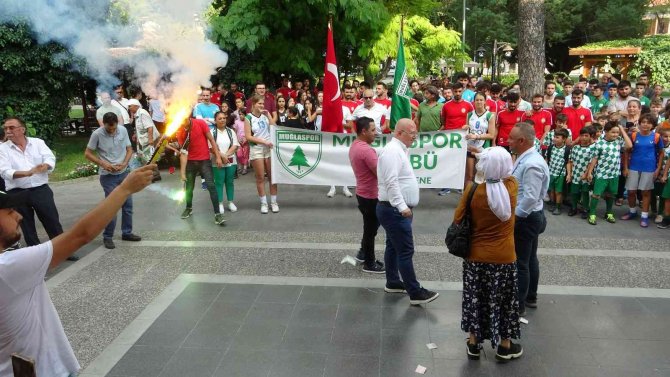 Muğlaspor Yeni Sezona Şehir Turu Atarak Başladı