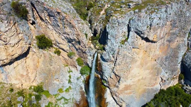 Doğa Harikası Şelale Keşfedilmeyi Bekliyor