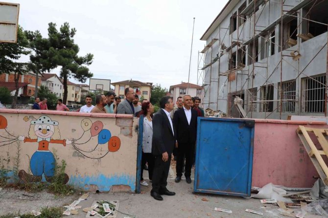 Düzce’de 25 Okulda Güçlendirme Yapılıyor