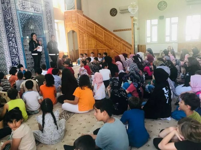 Kur’an Kursunda Eğitim Gören Çocuklara Suçtan Korunma Yolları Anlatıldı