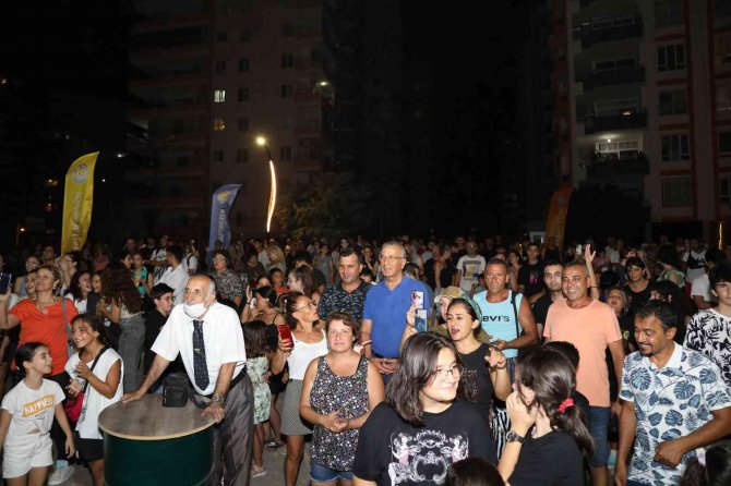 Tece Sahillerinde Yaz Konseri Coşkusu