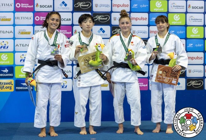 Kağıtsporlu Merve Dünya Üçüncüsü Oldu