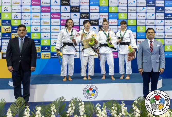 Kağıtsporlu Merve Dünya Üçüncüsü Oldu