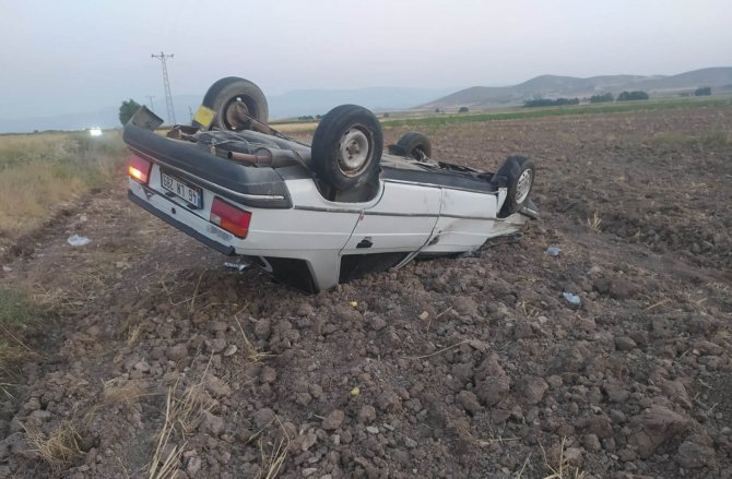Takla Atan Otomobildeki 2’si Çocuk 5 Kişi Yaralandı