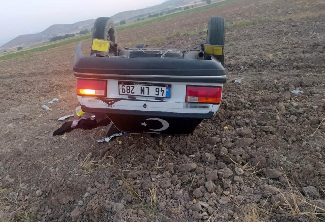 Takla Atan Otomobildeki 2’si Çocuk 5 Kişi Yaralandı