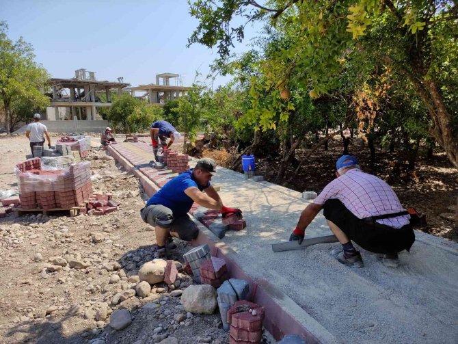 Kemer’de Alt Ve Üstyapı Çalışmaları Sürüyor
