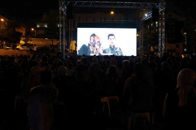 Çayırova’da "İ̇yi Ki Varsın Eren" Filmi İzletildi