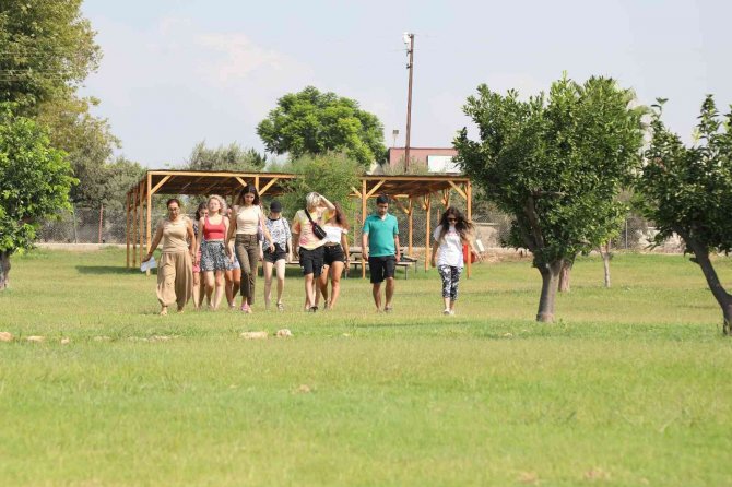 Yabancı Gençlerin İnekle İmtihanı