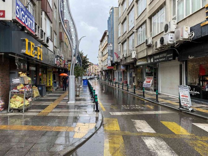 Sakarya’da Yağış Etkili Oluyor