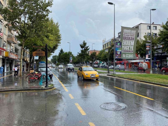 Sakarya’da Yağış Etkili Oluyor