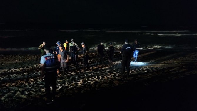 Dalgalara Kapıldığı Bölgeden 3 Kilometre Uzaklıkta Cansız Bedeni Bulundu