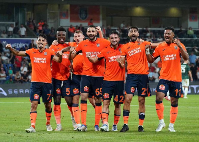 Uefa Avrupa Konferans Ligi: Medipol Başakşehir: 3 - Breidablik: 0 (Maç Sonucu)