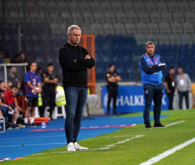Uefa Avrupa Konferans Ligi: Medipol Başakşehir: 0 - Breidablik: 0 (Maç Devam Ediyor