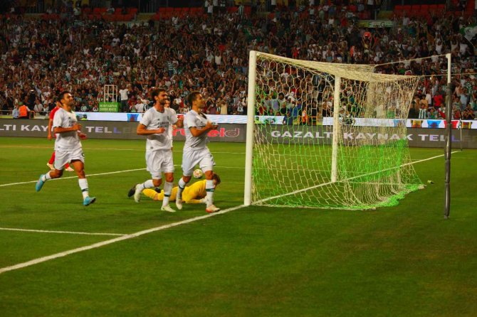Uefa Konferans Ligi: Konyaspor: 1 - Vaduz: 1 (Maç Devam Ediyor)