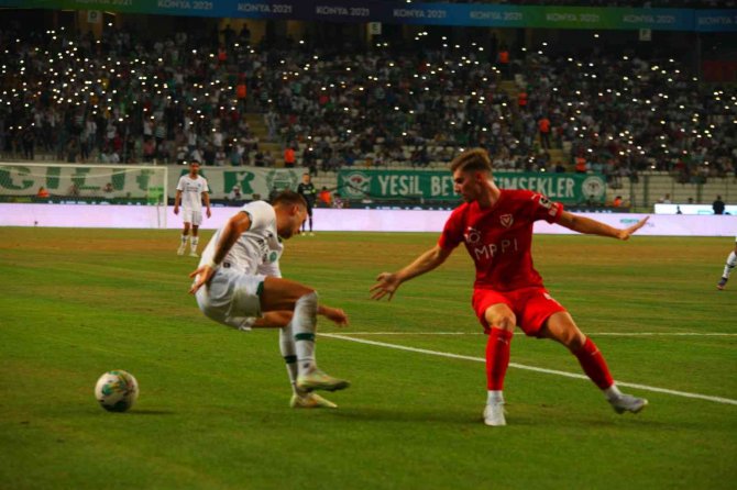 Uefa Konferans Ligi: Konyaspor: 1 - Vaduz: 2 (İ̇lk Yarı)