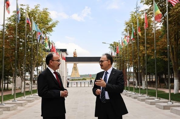 Vali Kızılkaya Bu Yıl Öğrencileriyle Buluşacak Tıp Fakültesi’ni Ziyaret Etti