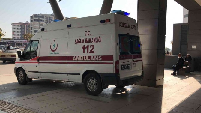 Elazığ’da Düdüklü Tencere Bomba Gibi Patladı: 1 Yaralı