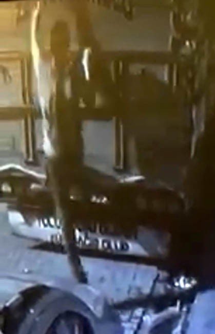 Zeytinburnu’nda Pazarcı Kamyonetlerine Hırsız Dadandı