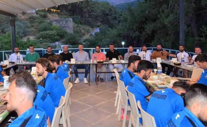 Yunusemre Belediyespor Kenetlendi