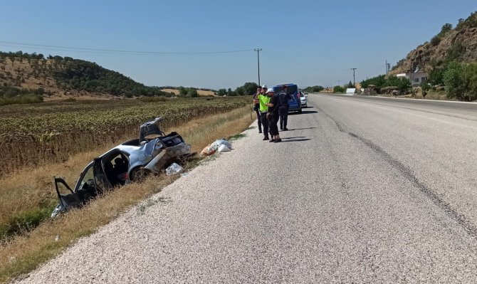 Otomobil Şarampole Yuvarlandı: 1 Yaralı