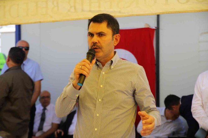 Bakan Kurum’dan Başkan Şahin’e ’Atom Karınca’ Benzetmesi