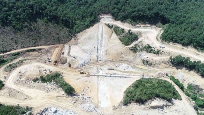 Balıkesir’deki Ümiteli Göleti İle 2 Bin 200 Dekar Tarım Arazisi Suya Kavuşacak