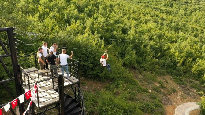 Küre Dağları Milli Parkında Zipline Heyecanı Yaşanıyor