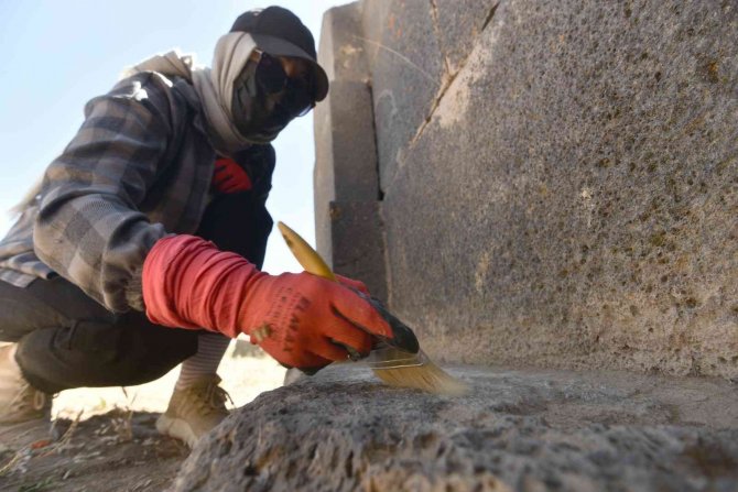 2 Bin 300 Rakımda Urartu’nun Gizemi Araştırılıyor