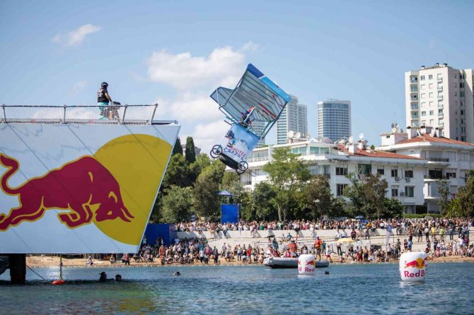 Red Bull Uçuş Günü, İ̇stanbul’u Uçuş Moduna Alacak