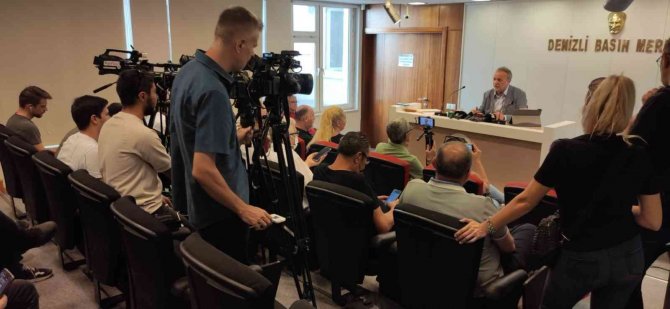 Denizli Sanayi Odası’nda İ̇smail Okan Konyalıoğlu Sesleri