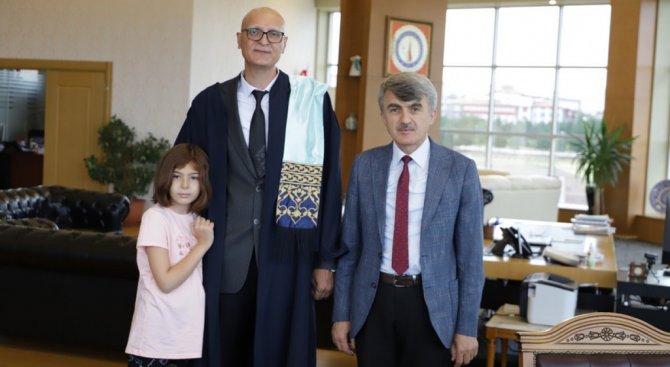 Dpü’de Akademik Yükseltme Töreni