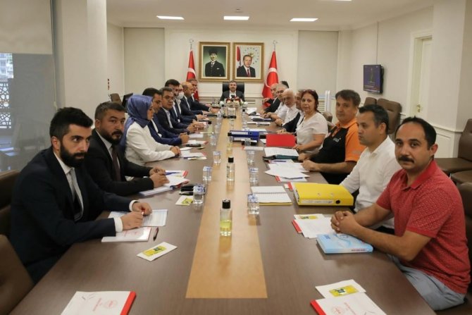 Düzce’de Metruk Binalar Yıkılıyor